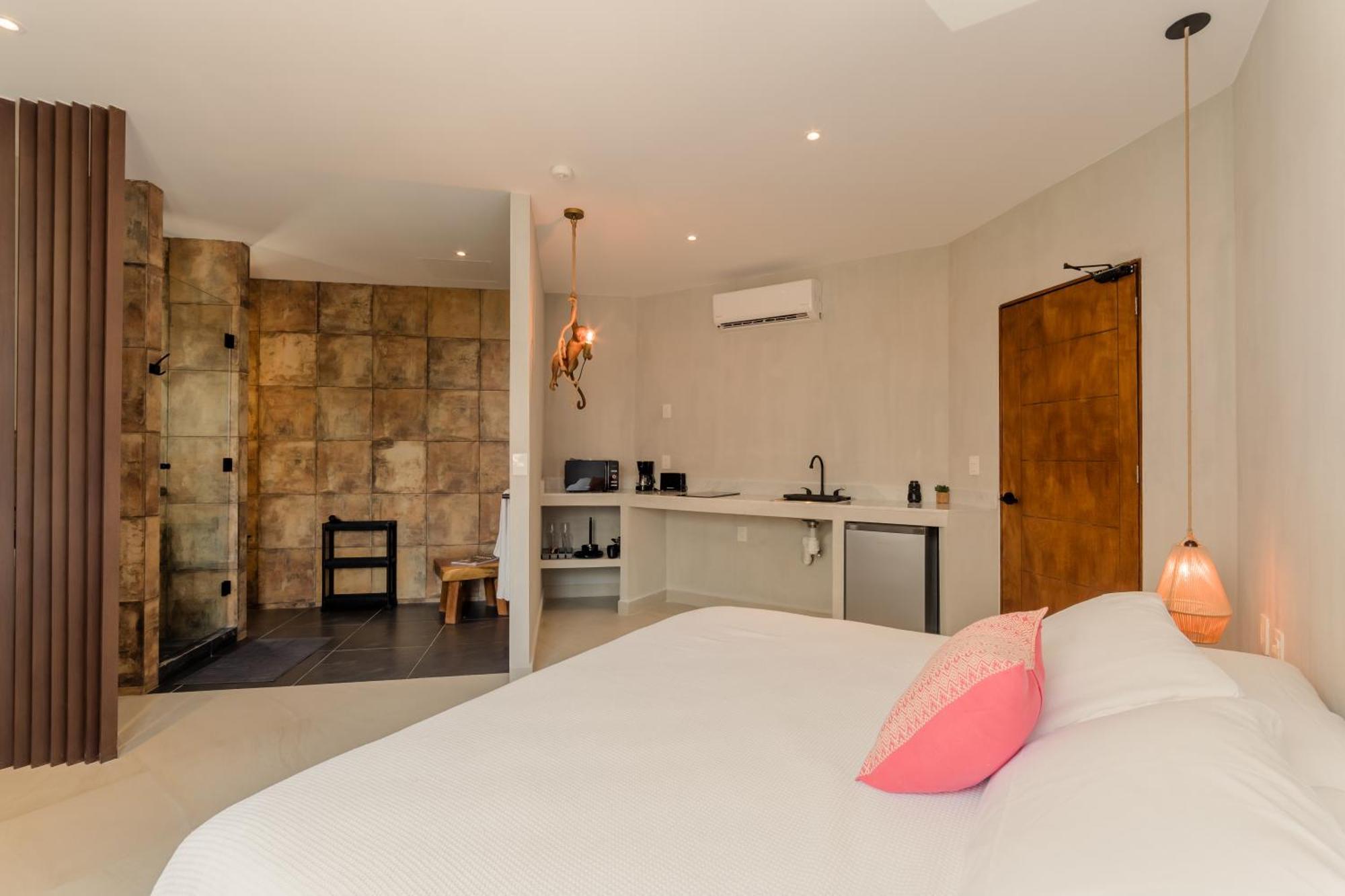 *Casa Aluxes- Guesthouse* Канкун Экстерьер фото