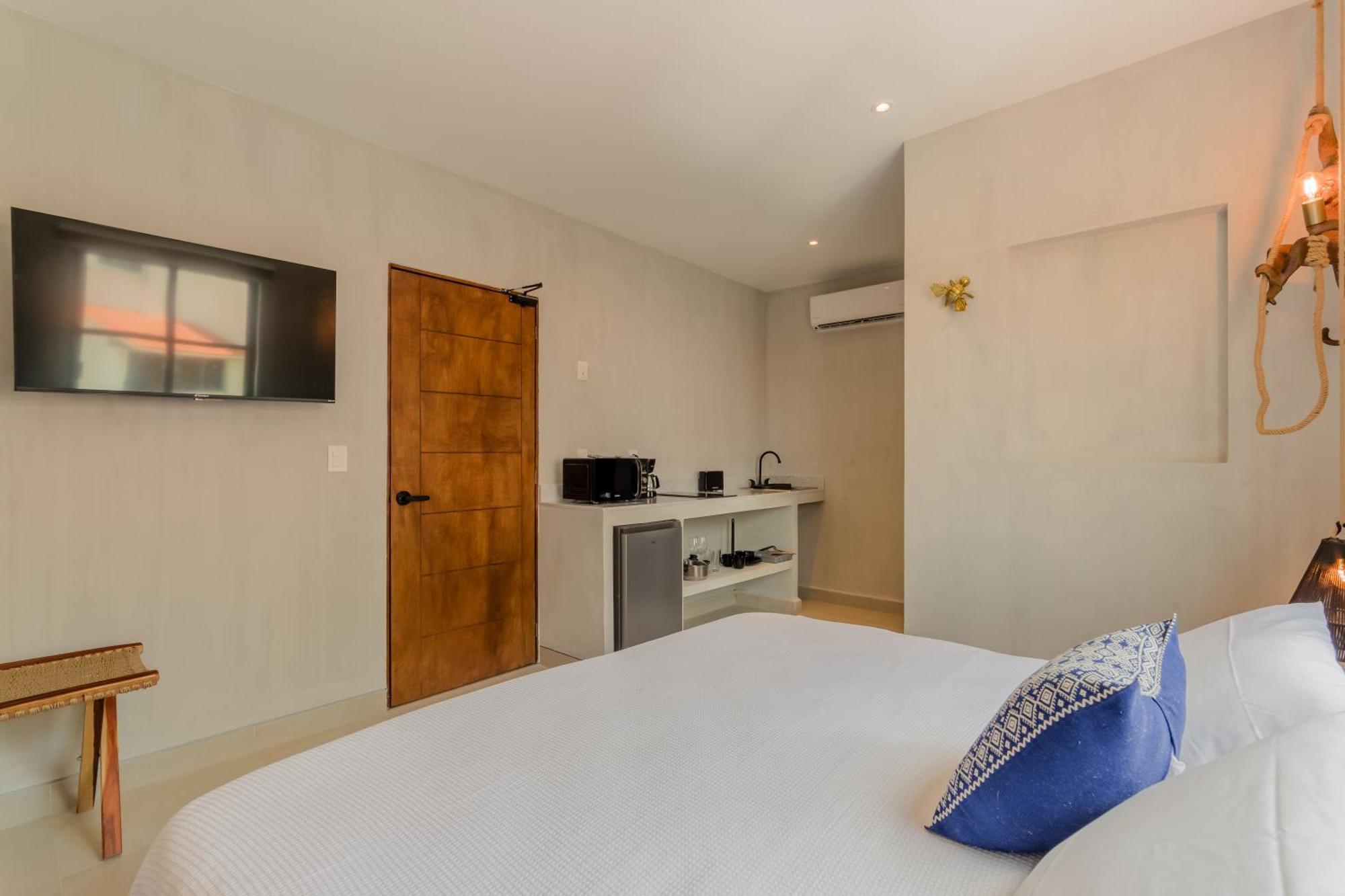 *Casa Aluxes- Guesthouse* Канкун Экстерьер фото