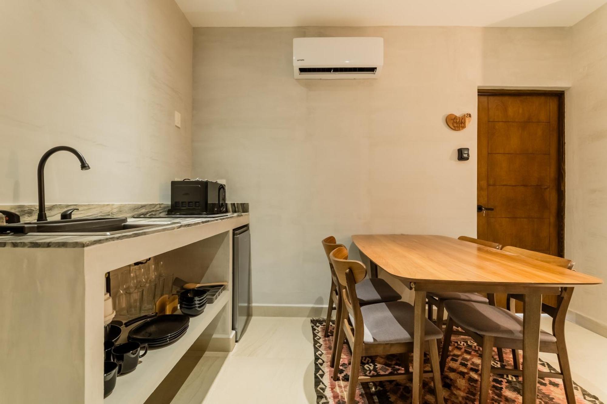 *Casa Aluxes- Guesthouse* Канкун Экстерьер фото