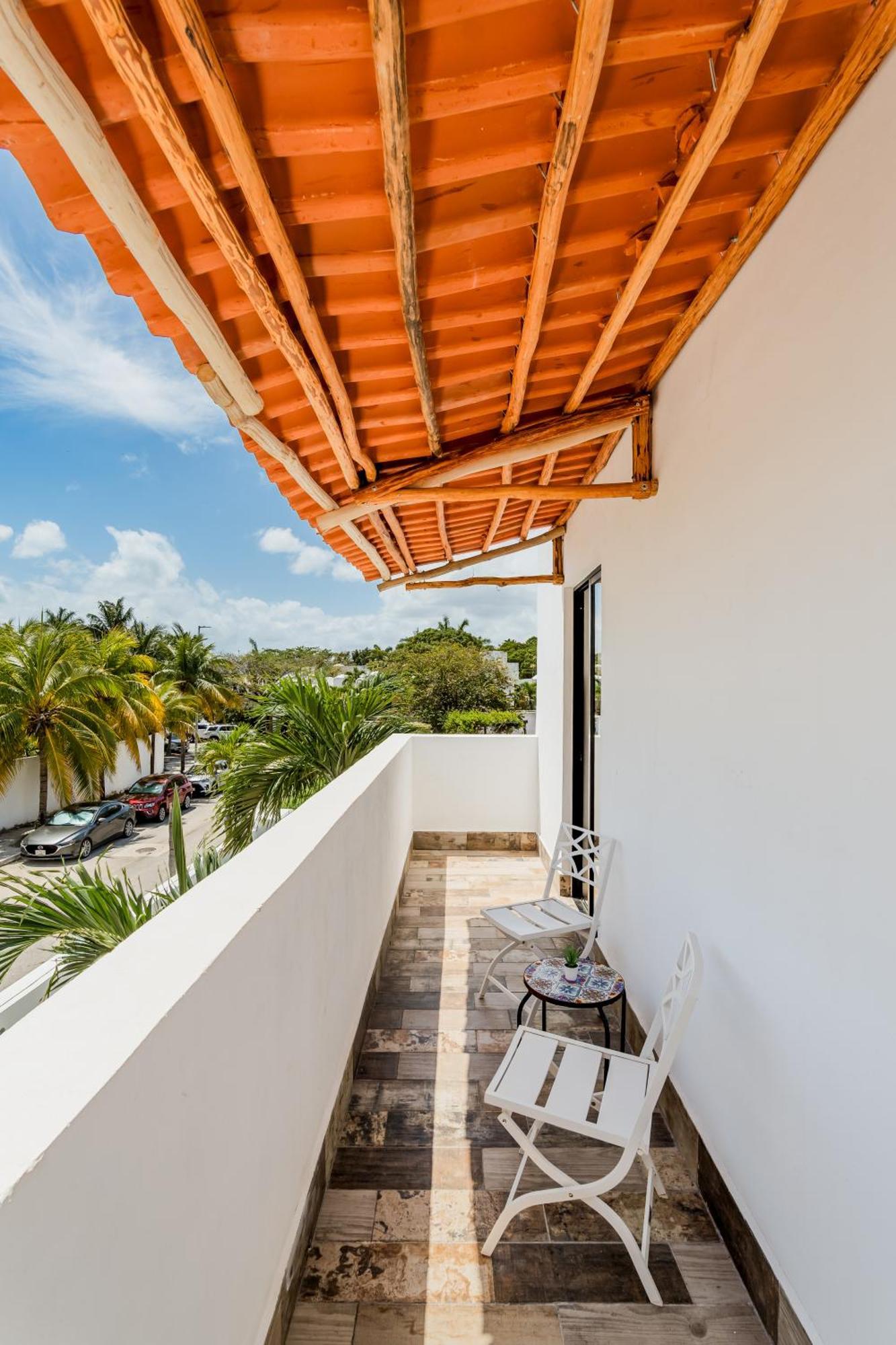 *Casa Aluxes- Guesthouse* Канкун Экстерьер фото